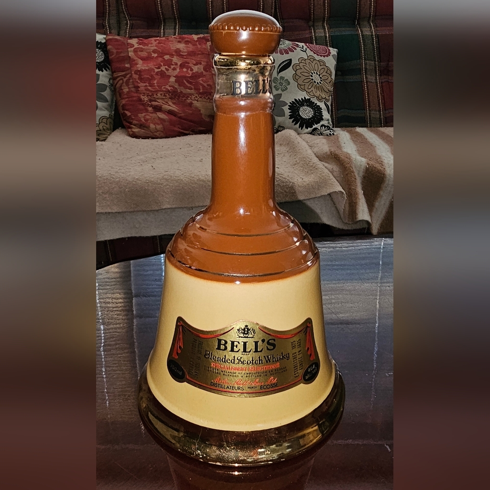 Bell's Blended Scott Whiskey 750 ml (empty bottle)